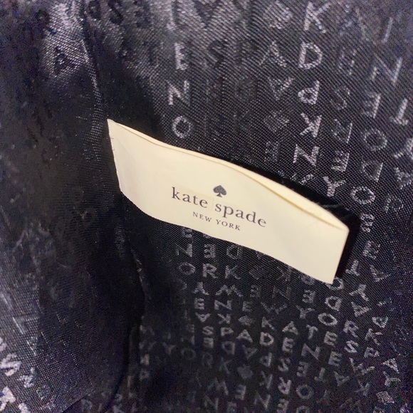 ⚫️⚪️ Kate Spade Black & White Striped Tote ⚪️⚫️ - Picture 11 of 11